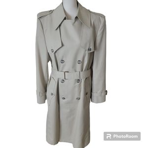 Christian Dior Monsieur Trench Coat. Size 40R.